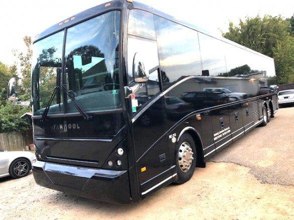 Executive motor coach